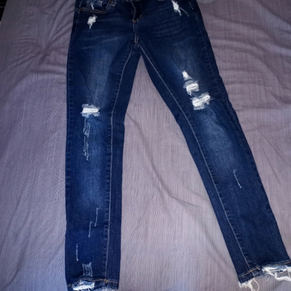 Distressed Skinny Jeans